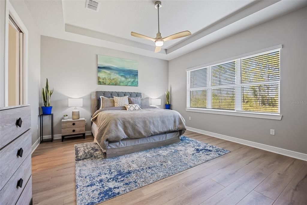 En Venta: $759,000 (3 camas, 3 baños, 2483 Pies cuadrados)