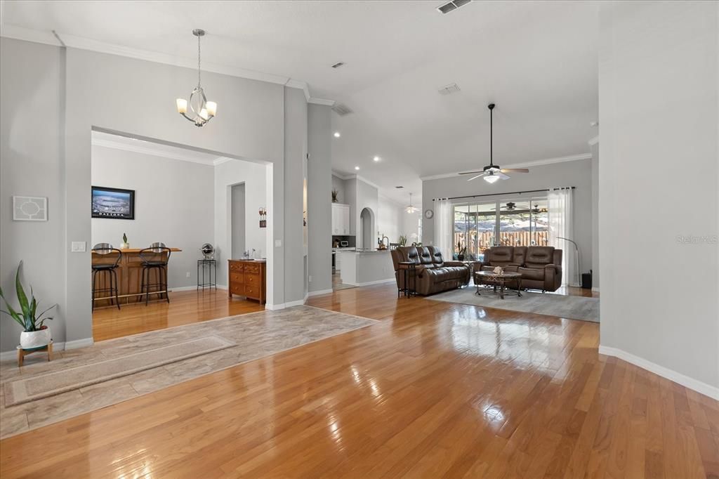 For Sale: $615,000 (4 beds, 3 baths, 2325 Square Feet)