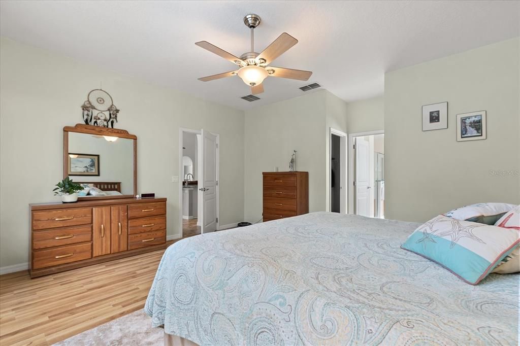 For Sale: $615,000 (4 beds, 3 baths, 2325 Square Feet)