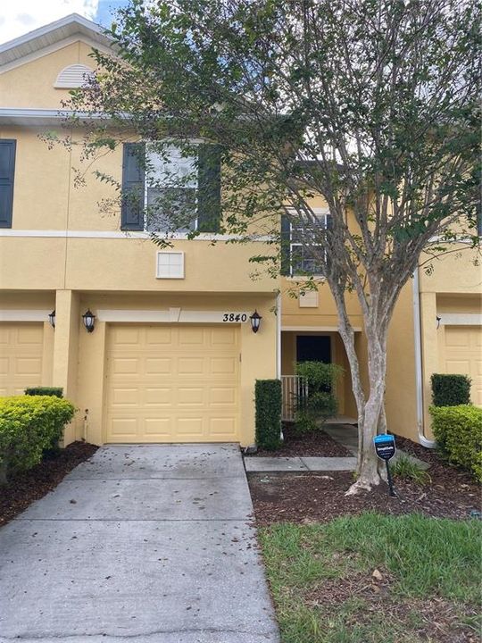 For Rent: $1,900 (3 beds, 2 baths, 1480 Square Feet)