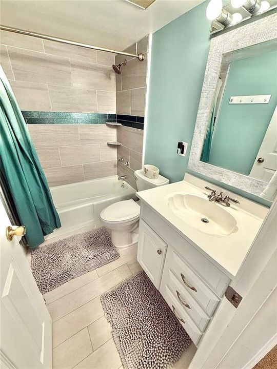 For Sale: $404,000 (2 beds, 2 baths, 1137 Square Feet)