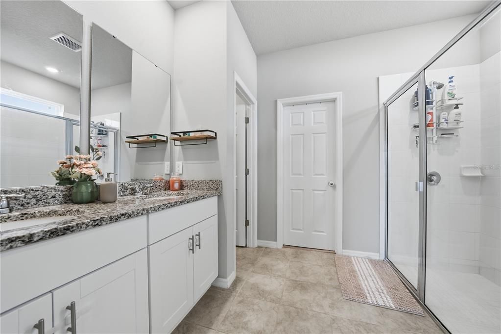 For Sale: $380,000 (3 beds, 2 baths, 1502 Square Feet)