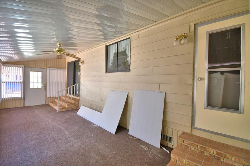 На продажу: $74,900 (2 спален, 2 ванн, 1488 Квадратных фут)