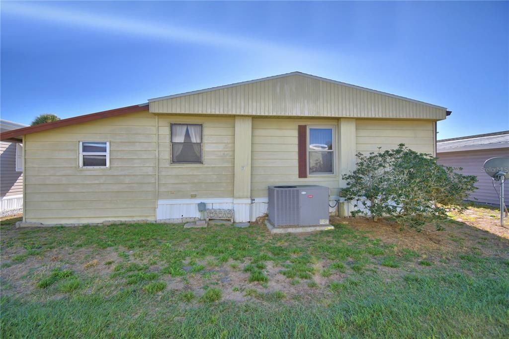 На продажу: $74,900 (2 спален, 2 ванн, 1488 Квадратных фут)