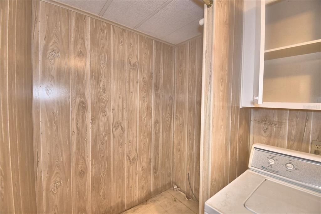 На продажу: $74,900 (2 спален, 2 ванн, 1488 Квадратных фут)