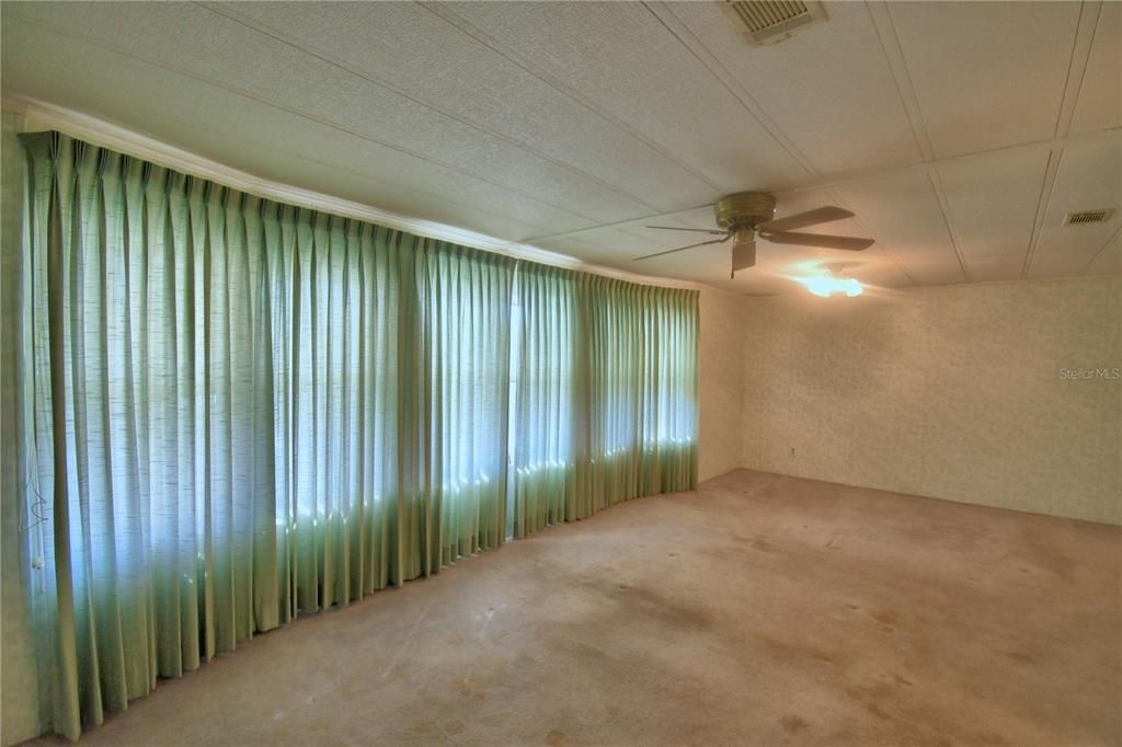 На продажу: $74,900 (2 спален, 2 ванн, 1488 Квадратных фут)