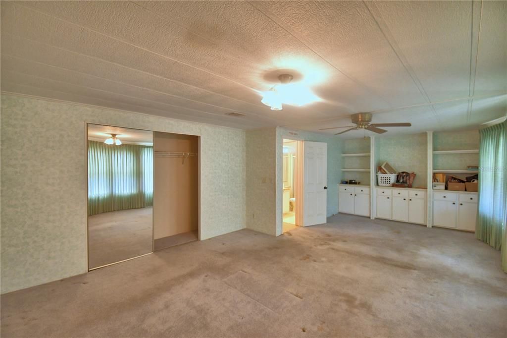 На продажу: $74,900 (2 спален, 2 ванн, 1488 Квадратных фут)