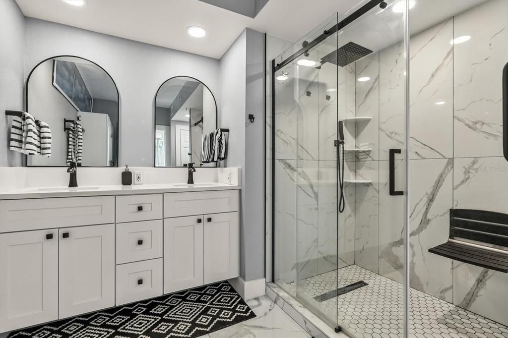 For Sale: $449,500 (2 beds, 2 baths, 1317 Square Feet)