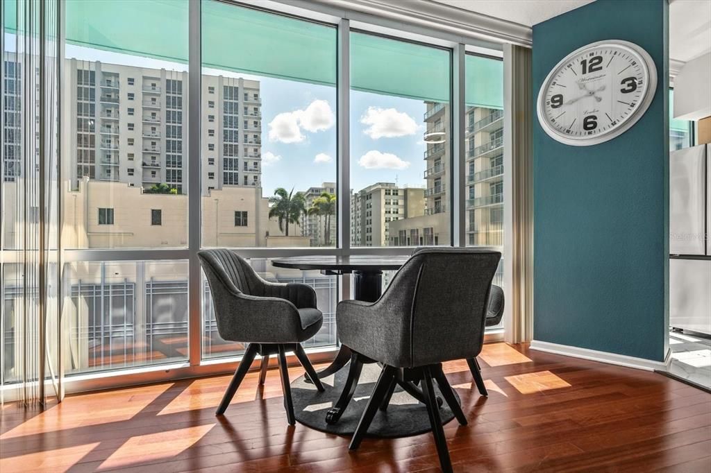 For Sale: $449,500 (2 beds, 2 baths, 1317 Square Feet)