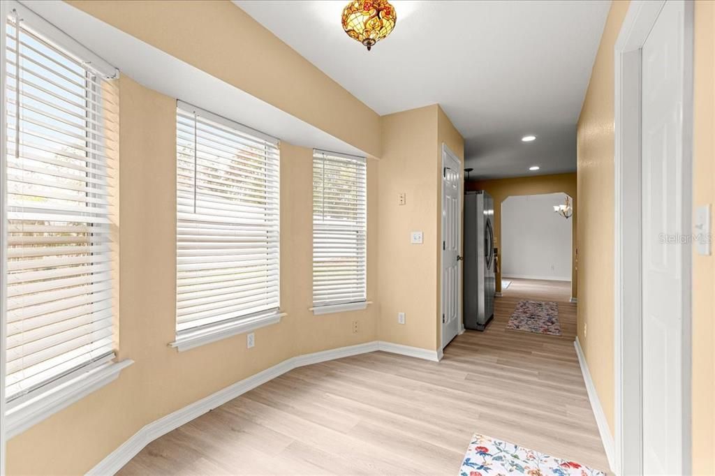 For Sale: $239,000 (3 beds, 2 baths, 1305 Square Feet)