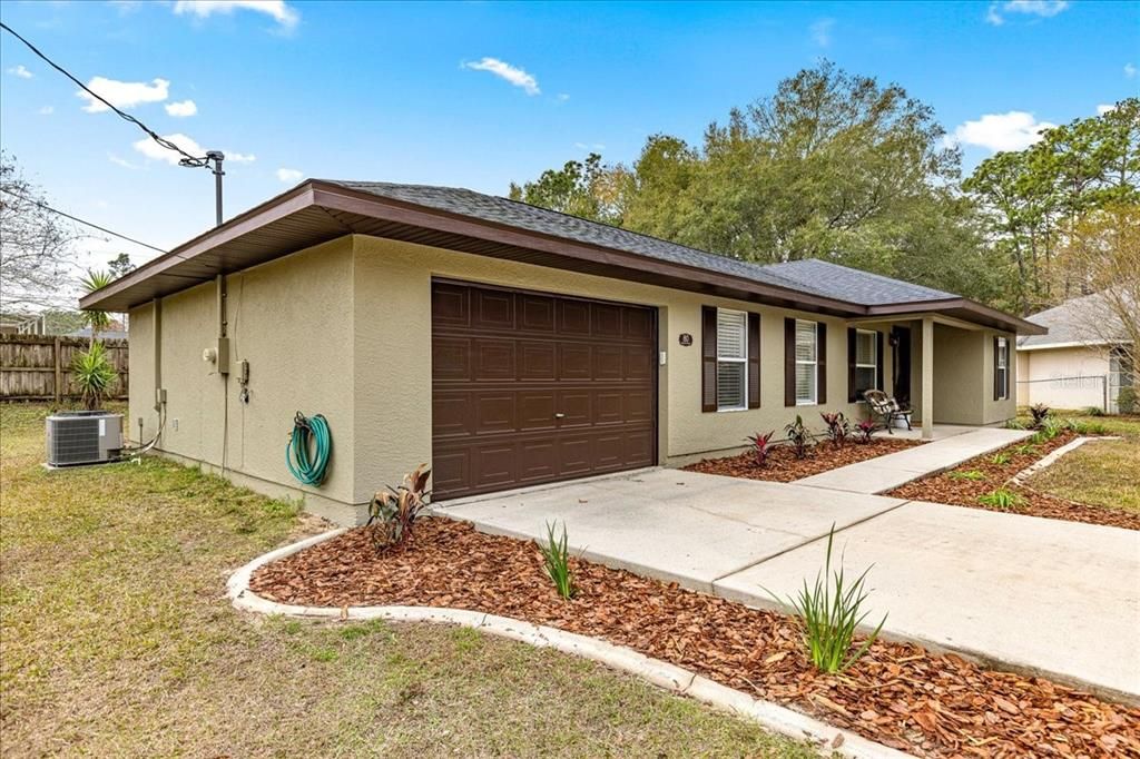 For Sale: $239,000 (3 beds, 2 baths, 1305 Square Feet)