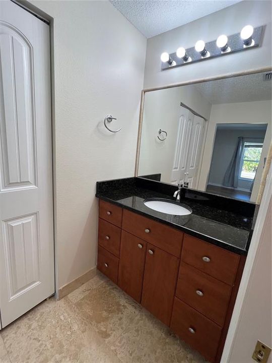 В аренду: $1,850 (3 спален, 2 ванн, 1272 Квадратных фут)