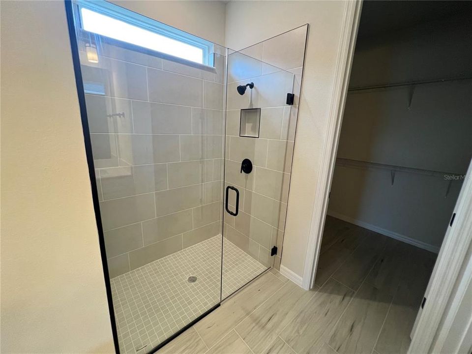 En Renta: $4,700 (7 camas, 4 baños, 4315 Pies cuadrados)