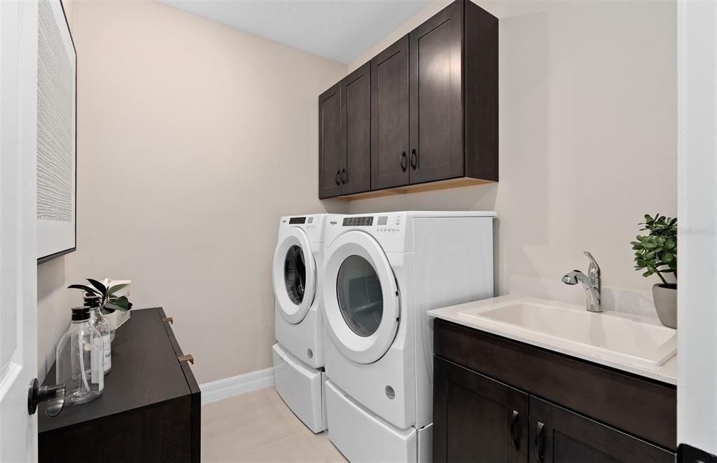 For Sale: $774,990 (4 beds, 3 baths, 2494 Square Feet)