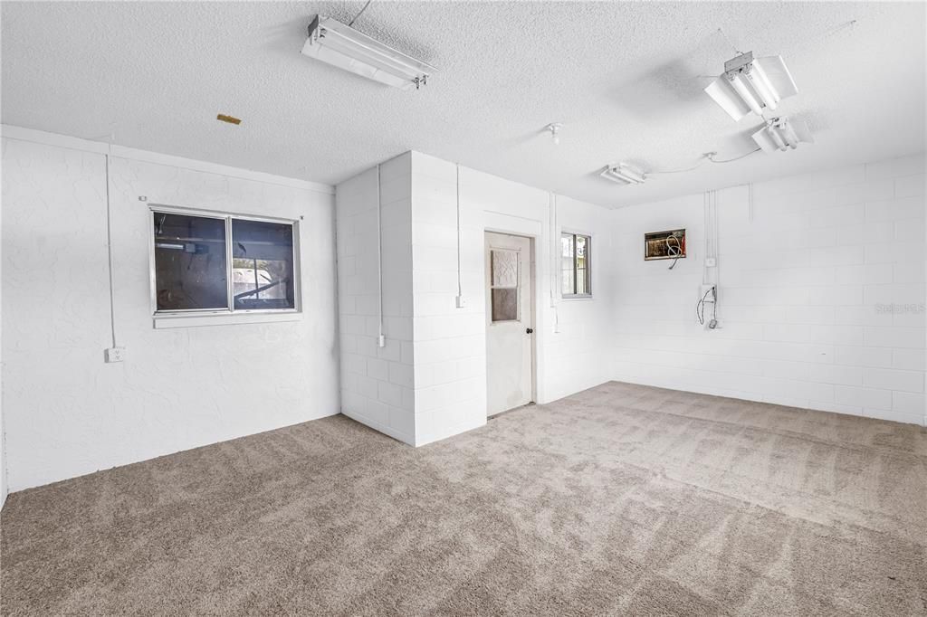 На продажу: $359,000 (2 спален, 2 ванн, 1242 Квадратных фут)