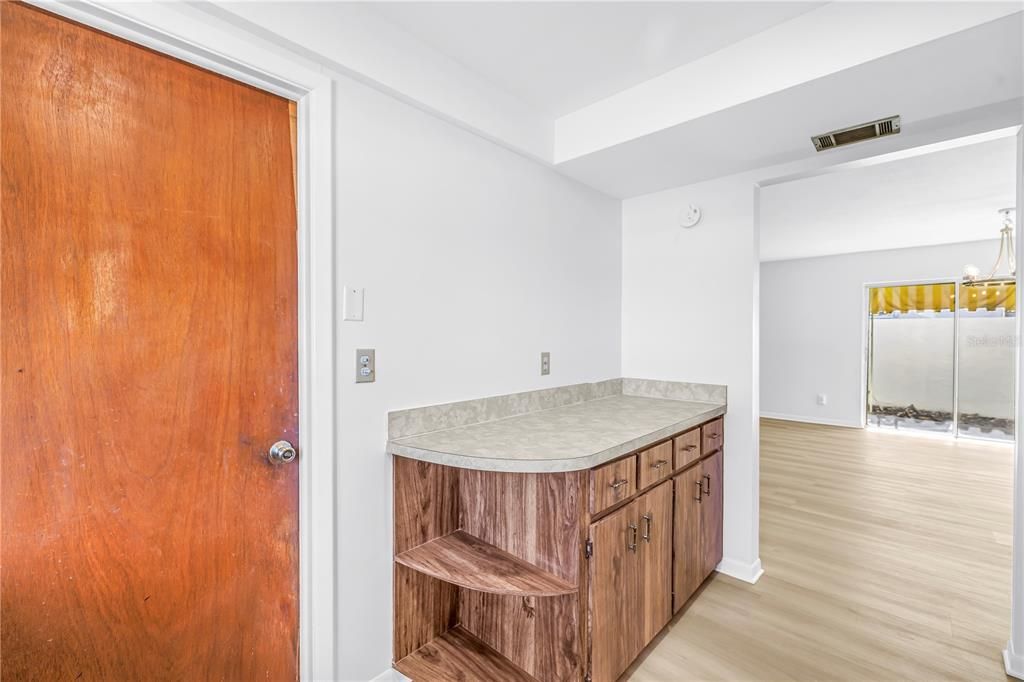 На продажу: $359,000 (2 спален, 2 ванн, 1242 Квадратных фут)