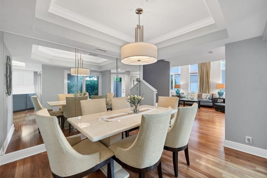 For Sale: $1,150,000 (2 beds, 2 baths, 1721 Square Feet)