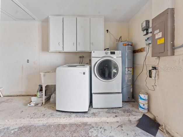 For Sale: $300,000 (3 beds, 2 baths, 1549 Square Feet)