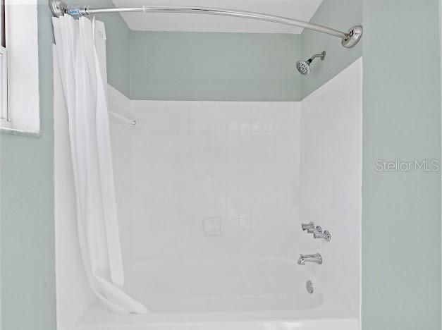 For Sale: $300,000 (3 beds, 2 baths, 1549 Square Feet)