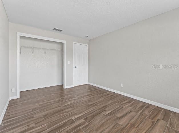 For Sale: $300,000 (3 beds, 2 baths, 1549 Square Feet)