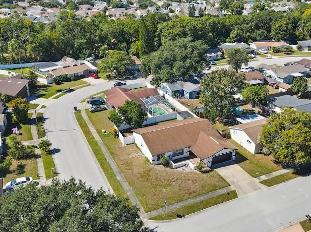 For Sale: $300,000 (3 beds, 2 baths, 1549 Square Feet)