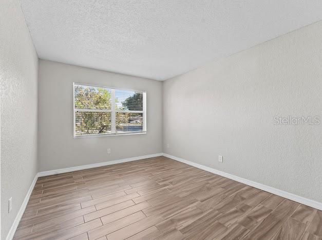 For Sale: $300,000 (3 beds, 2 baths, 1549 Square Feet)