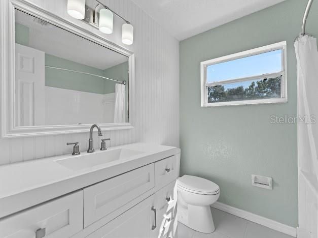 For Sale: $300,000 (3 beds, 2 baths, 1549 Square Feet)