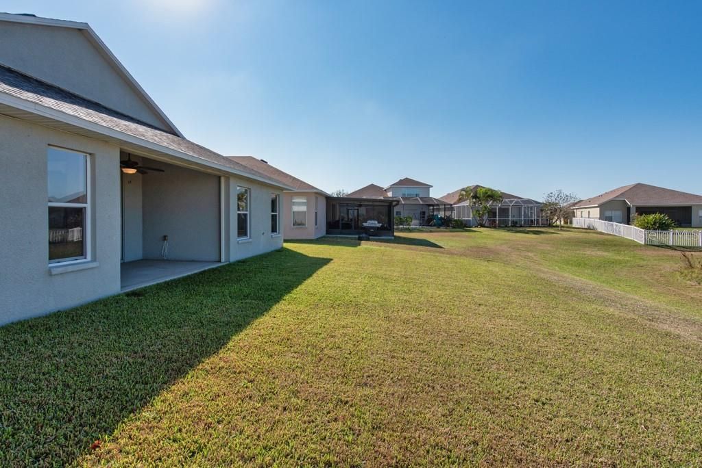 待售: $405,000 (4 贝兹, 2 浴室, 2112 平方英尺)