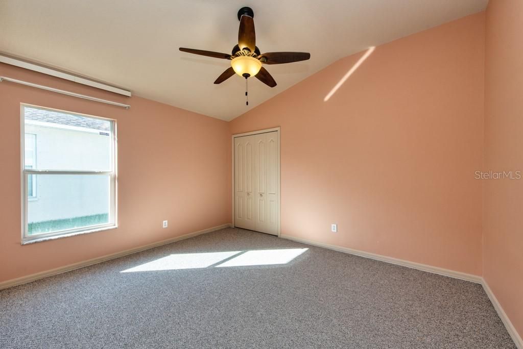 待售: $405,000 (4 贝兹, 2 浴室, 2112 平方英尺)