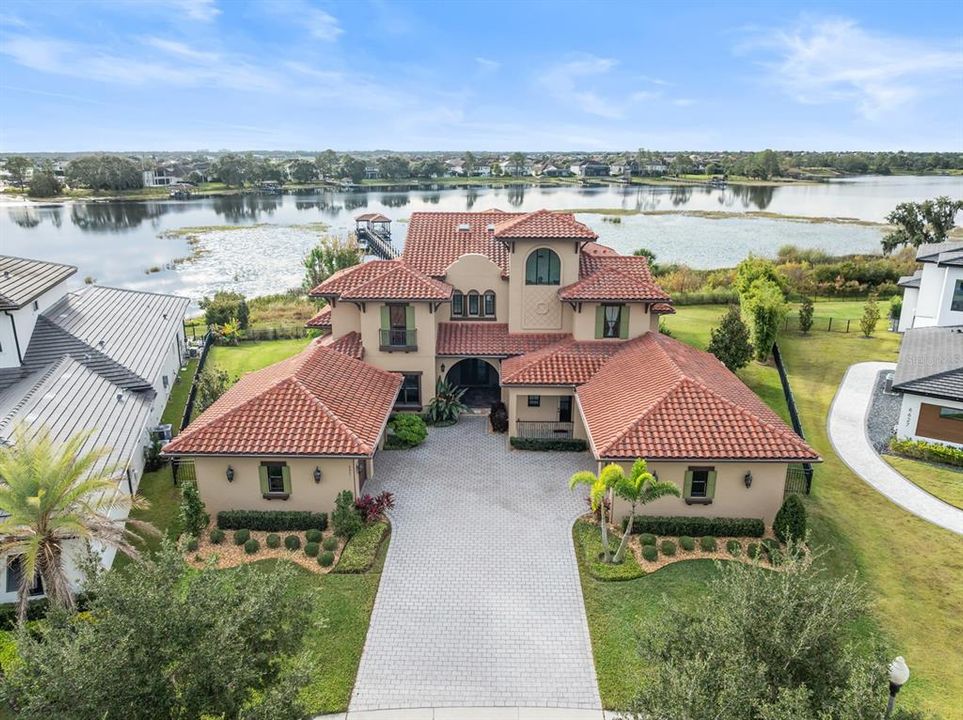 For Sale: $3,250,000 (5 beds, 4 baths, 5713 Square Feet)