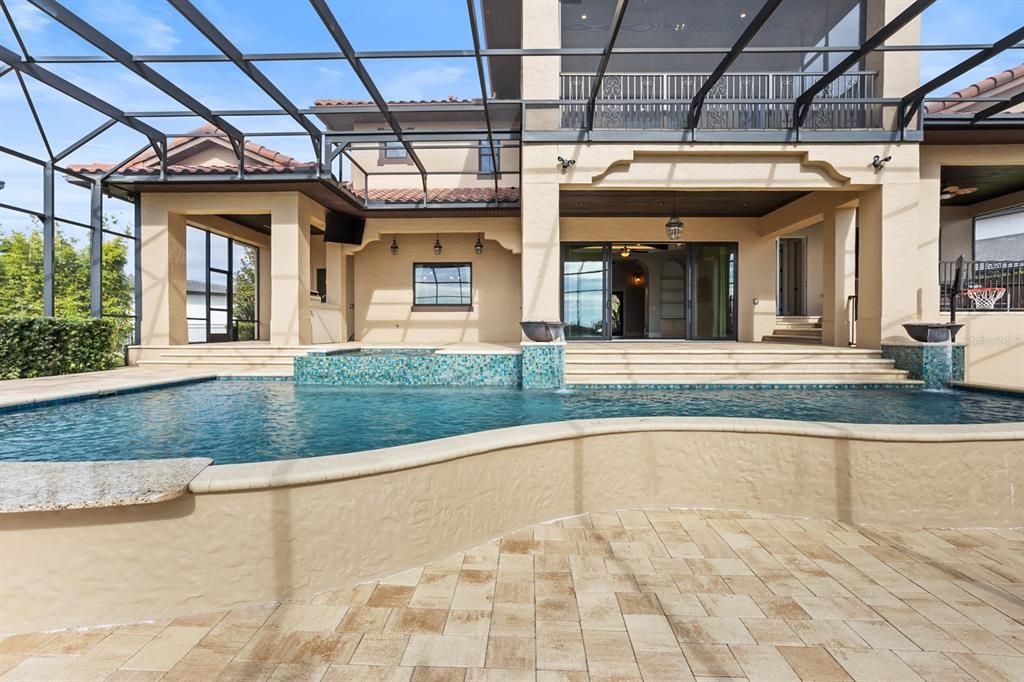 For Sale: $3,250,000 (5 beds, 4 baths, 5713 Square Feet)