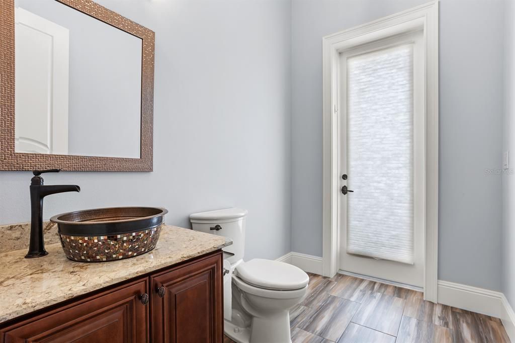 For Sale: $3,250,000 (5 beds, 4 baths, 5713 Square Feet)