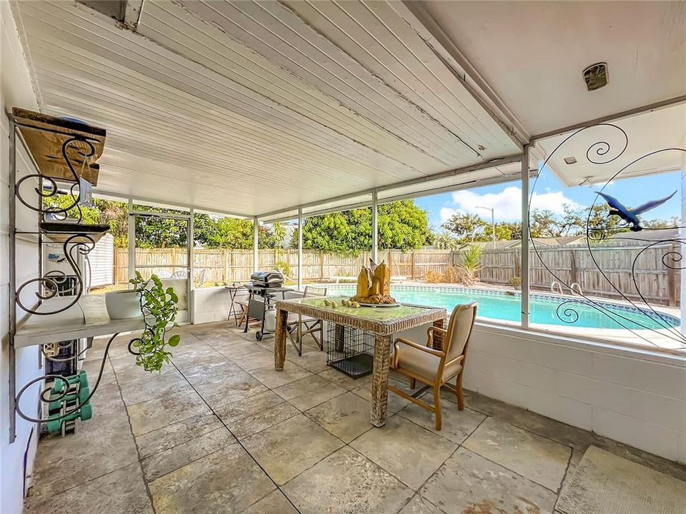 For Sale: $499,000 (4 beds, 3 baths, 1871 Square Feet)