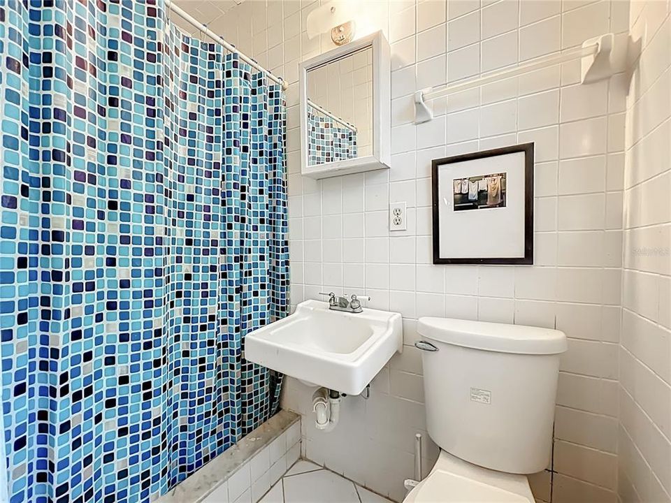 For Sale: $499,000 (4 beds, 3 baths, 1871 Square Feet)