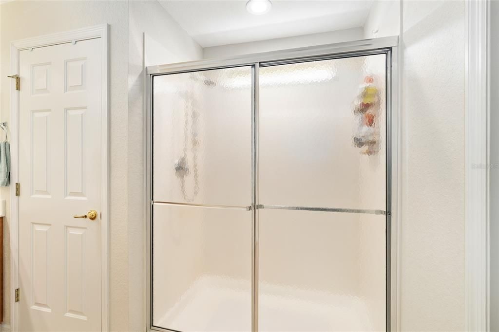 En Venta: $325,000 (2 camas, 2 baños, 1575 Pies cuadrados)