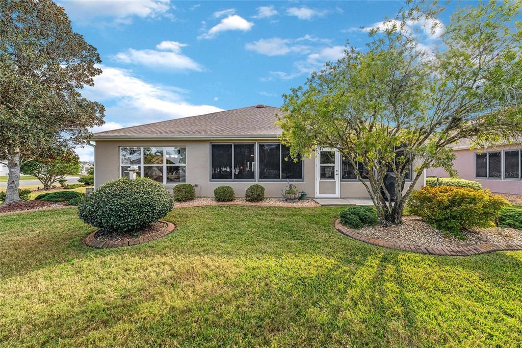 En Venta: $325,000 (2 camas, 2 baños, 1575 Pies cuadrados)