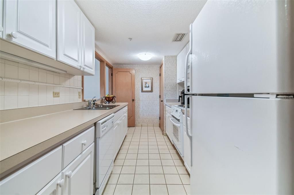 En Venta: $419,000 (2 camas, 2 baños, 1210 Pies cuadrados)