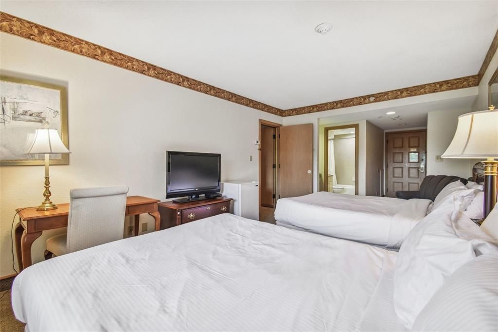 En Venta: $419,000 (2 camas, 2 baños, 1210 Pies cuadrados)