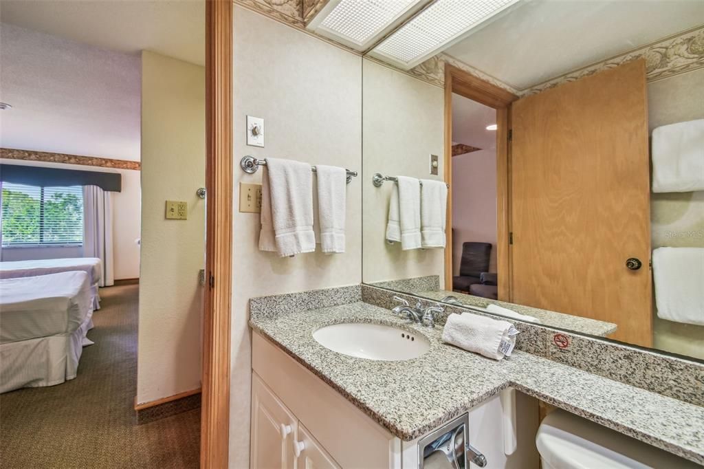 En Venta: $419,000 (2 camas, 2 baños, 1210 Pies cuadrados)