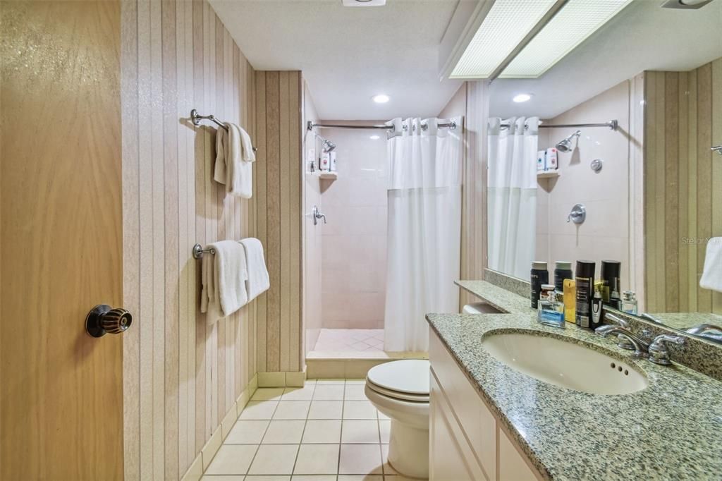 En Venta: $419,000 (2 camas, 2 baños, 1210 Pies cuadrados)