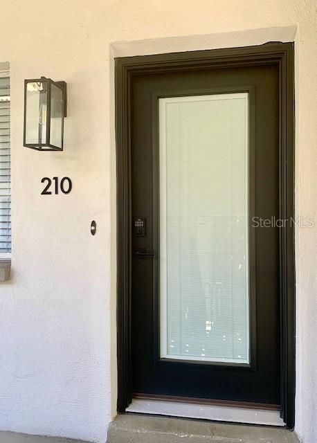 出租: $2,200 (1 贝兹, 1 浴室, 576 平方英尺)