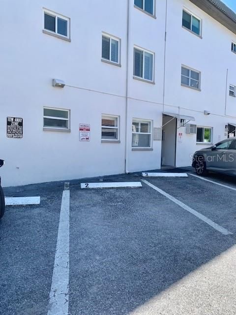 出租: $2,200 (1 贝兹, 1 浴室, 576 平方英尺)