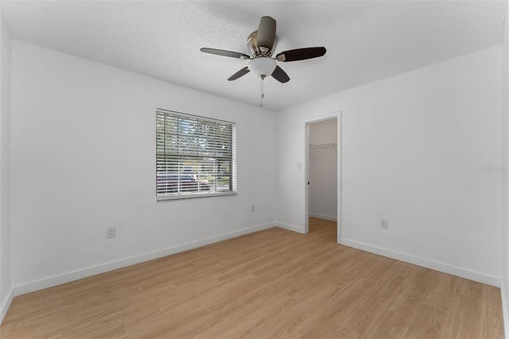 出租: $2,300 (3 贝兹, 1 浴室, 1321 平方英尺)