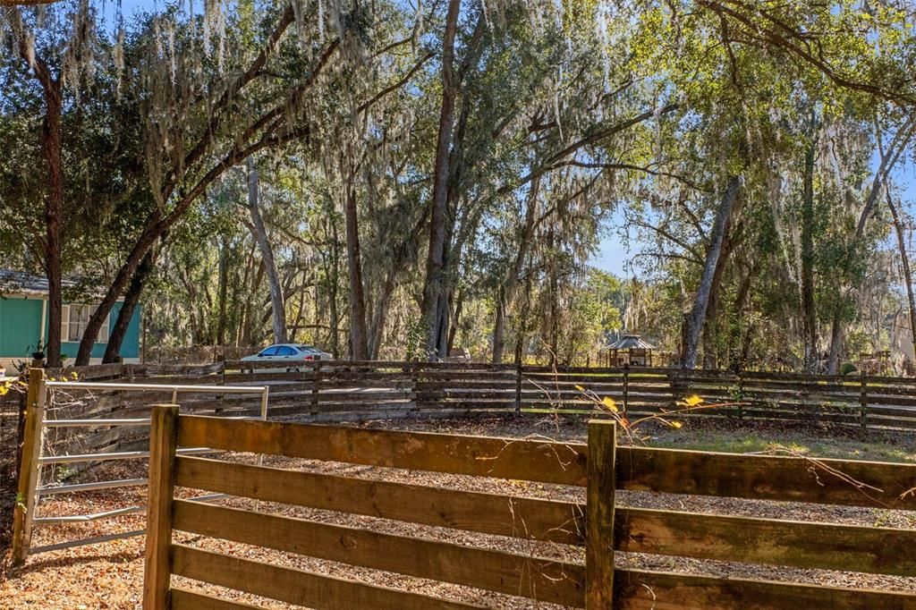 En Venta: $2,300,000 (4 camas, 2 baños, 3564 Pies cuadrados)
