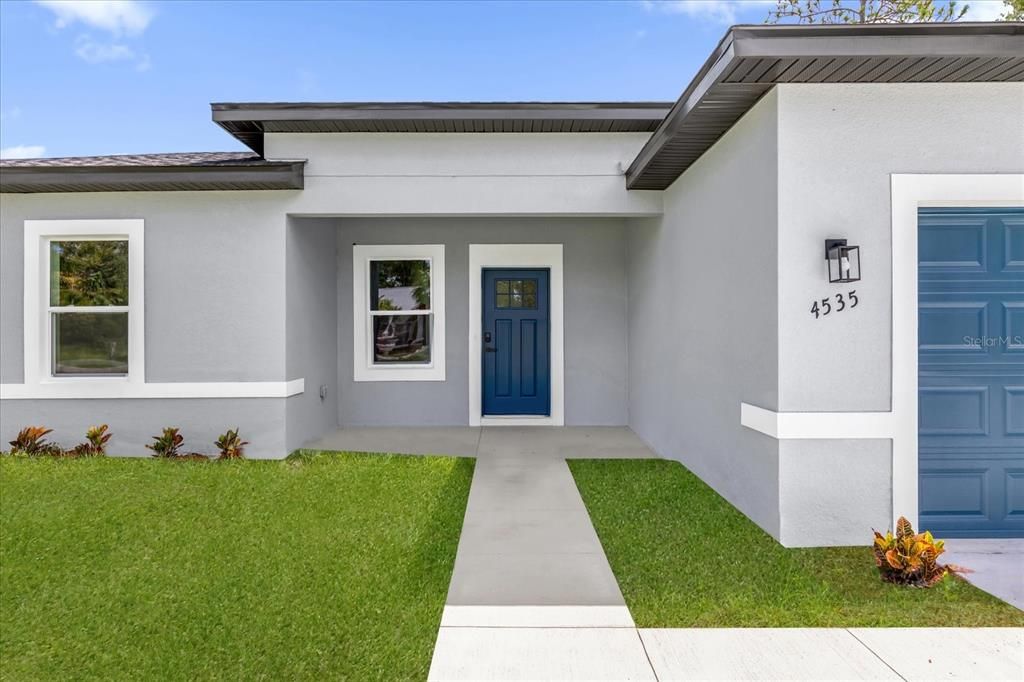 En Renta: $2,250 (4 camas, 3 baños, 1865 Pies cuadrados)