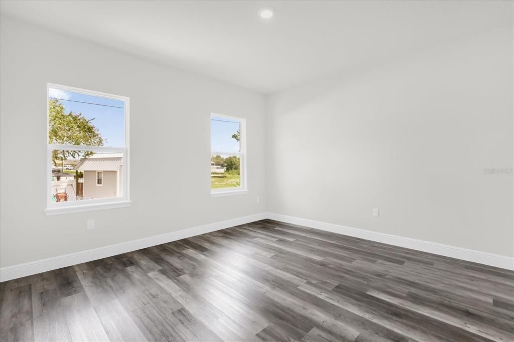 En Renta: $2,250 (4 camas, 3 baños, 1865 Pies cuadrados)