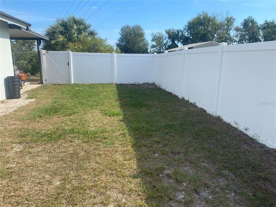 For Sale: $599,000 (3 beds, 2 baths, 1986 Square Feet)