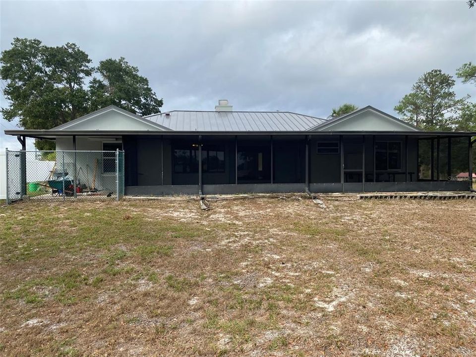 For Sale: $599,000 (3 beds, 2 baths, 1986 Square Feet)