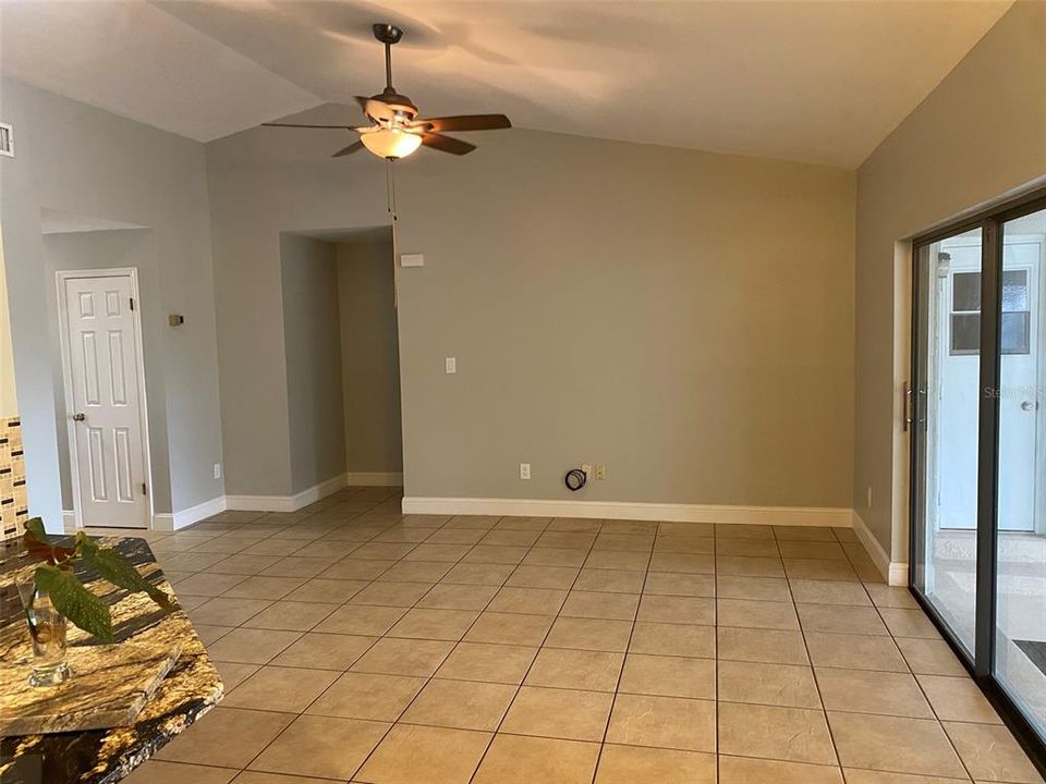 For Sale: $599,000 (3 beds, 2 baths, 1986 Square Feet)