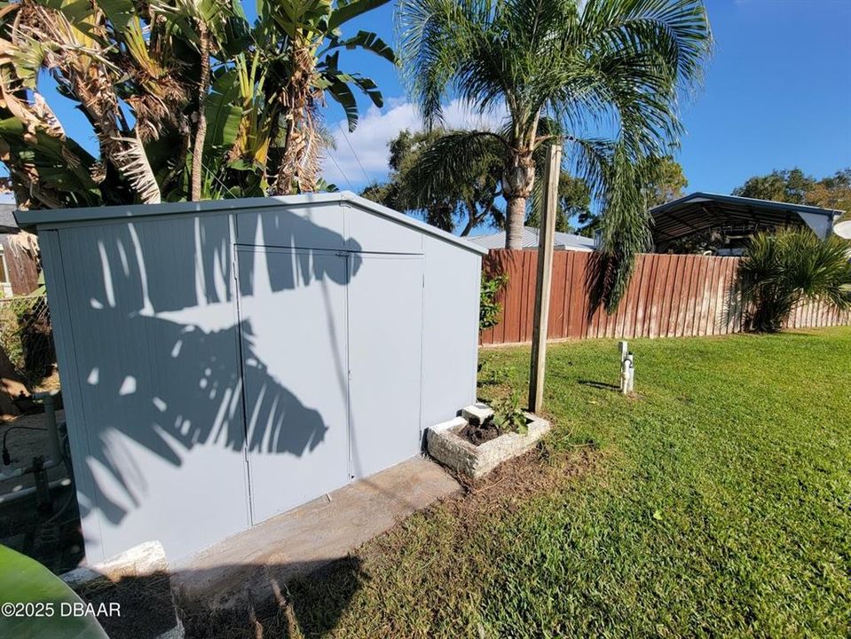 На продажу: $299,900 (2 спален, 2 ванн, 1315 Квадратных фут)